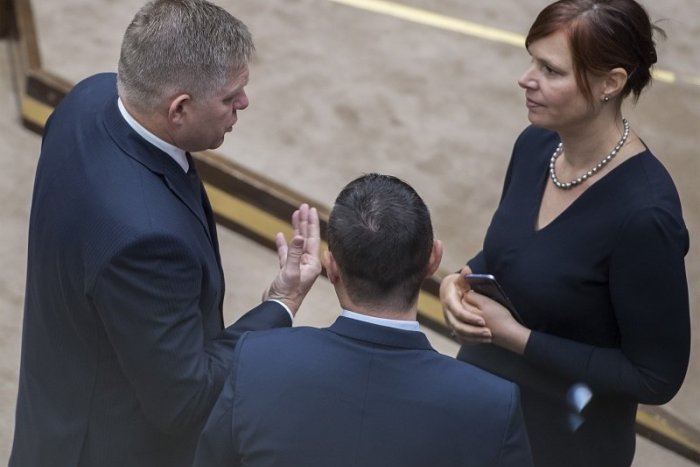 Ilustračný obrázok k článku Prieskum: Matovič prepisuje rekordy. Veľké PREKVAPENIE pri Remišovej a Ficovi!