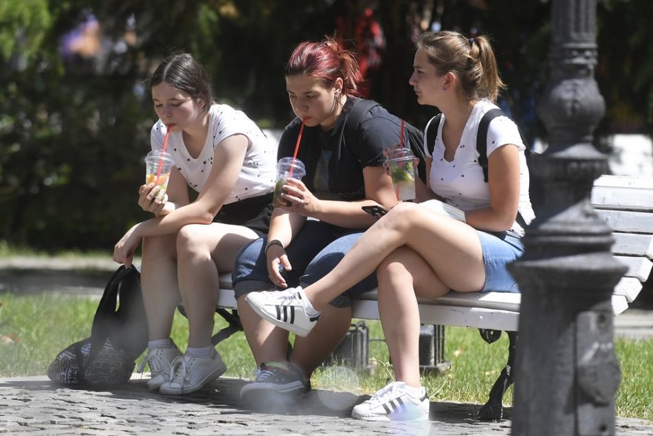 Ilustračný obrázok k článku Rozumieť TÝMTO hláškam, to chce kumšt: Mladí v Poprade hovoria neraz zvláštnym slangom