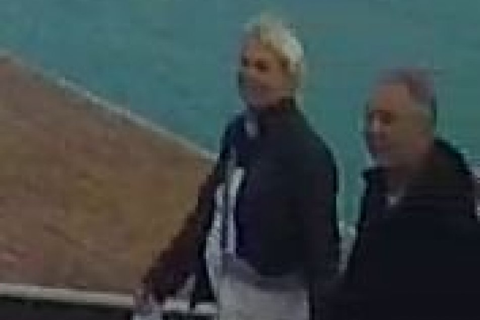 Ilustračný obrázok k článku Zvolenská polícia prosí o pomoc: Poznáte muža a ženu na FOTKÁCH?