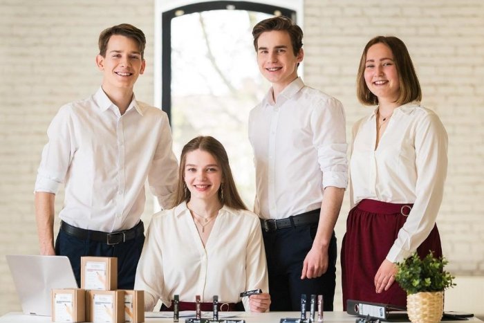 Ilustračný obrázok k článku Svetový úspech košických gymnazistov! Zvíťazili s voskovým popisovačom na tabule