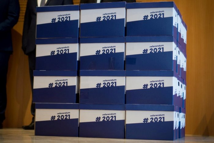 Ilustračný obrázok k článku PRIESKUM o referende o predčasných voľbách: Chystá sa prísť viac ako polovica Slovákov!