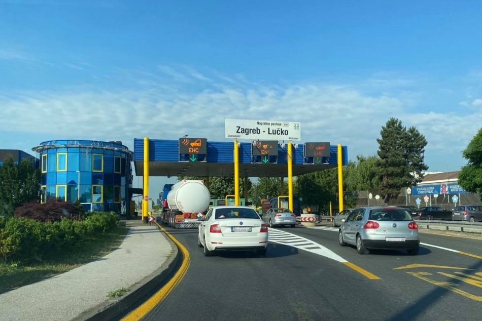 Ilustračný obrázok k článku Idete autom do Chorvátska či Talianska? Správna voľba trasy vám ušetrí až 50 eur