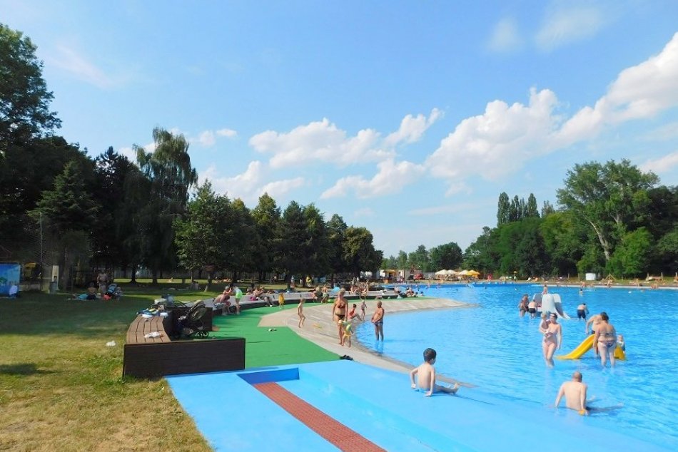 Ilustračný obrázok k článku Väčšina kúpalísk je v prevádzke: Kde sa ale vôbec neokúpete?