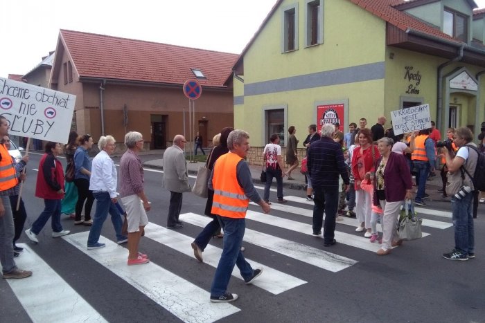 Ilustračný obrázok k článku Polícia upozorňuje, že vo Zvolene dôjde k blokáde cesty! Kedy sa na to treba pripraviť?