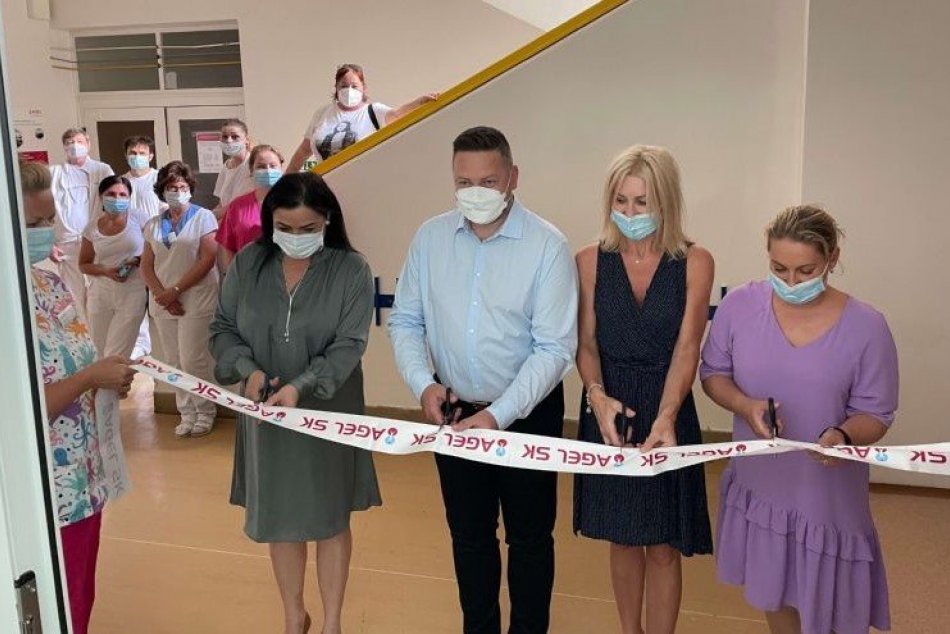 Ilustračný obrázok k článku Dobrý nápad sa podaril: V Handlovej otvorili nové zariadenie pre pacientov, FOTO