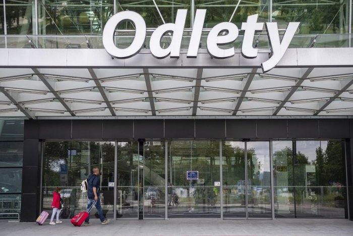 Ilustračný obrázok k článku Lietadlom z Bratislavy do Košíc? Minister dopravy Ráž prišiel s prekvapivými správami