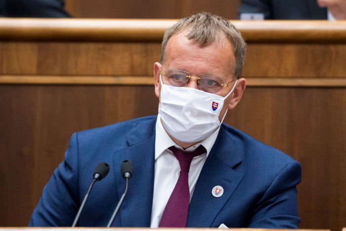 Ilustračný obrázok k článku Hrozí vládna kríza? Kollárovci NEPODPORIA zvýhodňovanie zaočkovaných!
