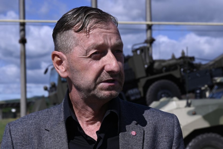 Ilustračný obrázok k článku Prvé sľuby nového primátora  Bánoviec nad Bebravou: Priority Róberta Gašparíka