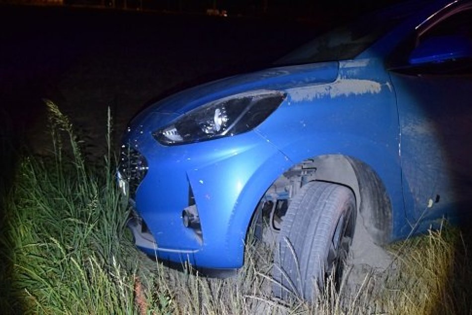 Ilustračný obrázok k článku Odstaviť auto možno rôzne: Takto sa to podarilo mužovi s 3,25 promile, FOTO