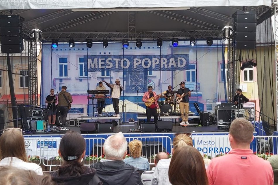 Ilustračný obrázok k článku Uvidíme Inekafe, Lenku Filipovú či Medial Banana: V meste začne Popradské kultúrne leto