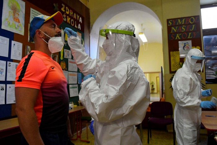 Ilustračný obrázok k článku Česi hlásia za včerajšok dvakrát viac prípadov ako pred týždňom! U nás len troch