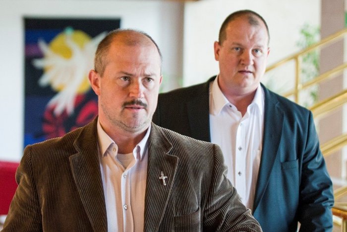 Ilustračný obrázok k článku Kotlebovho poslanca Krupu prepustili: Polícia v Trenčíne začala trestné stíhanie