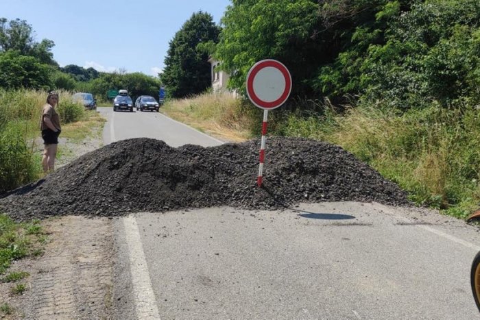 Ilustračný obrázok k článku Slováci v pohraničí volajú po ZMENE: Štrk na hraniciach nás pred pandémiou neochráni!