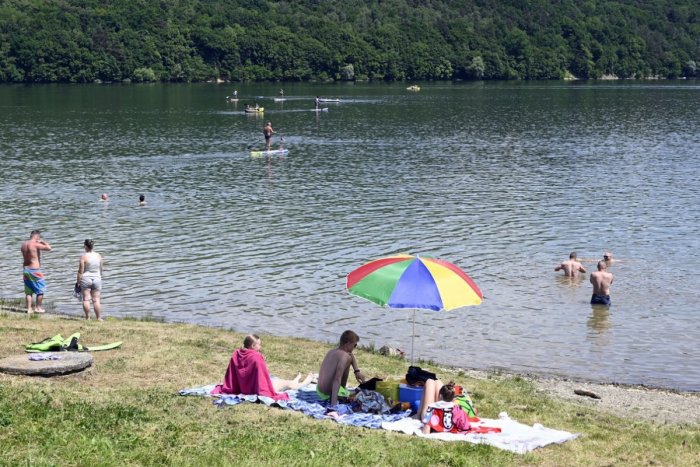 Ilustračný obrázok k článku Na Domašu, hrad Ľubovňa či k jaskyni sa dostaneme ľahšie: Veľký PREHĽAD letných spojov