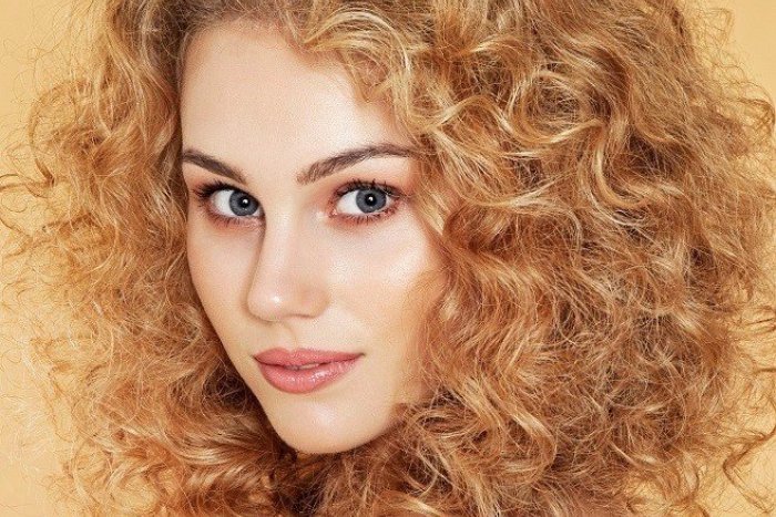 Ilustračný obrázok k článku Krásna Júlia z Prešova je finalistkou MISS: Nie som zvyknutá tváriť sa vážne, vraví