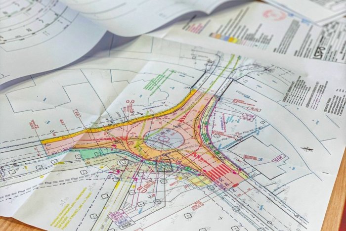 Ilustračný obrázok k článku Mnohí Bystričania si vydýchnu: Pri Mestskom parku vyrastie okružná križovatka