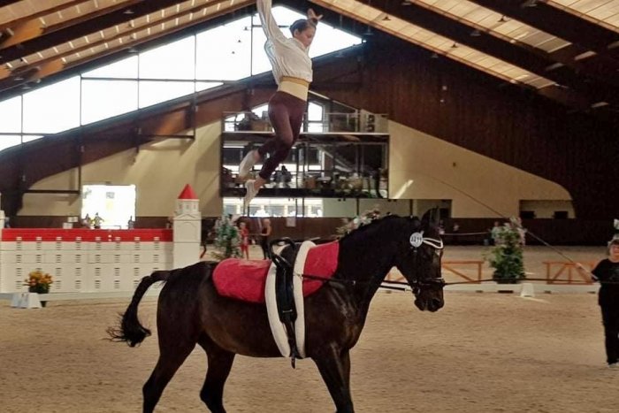 Ilustračný obrázok k článku Šalianski voltižéri opäť nesklamali: Bodovali na pretekoch v Šamoríne