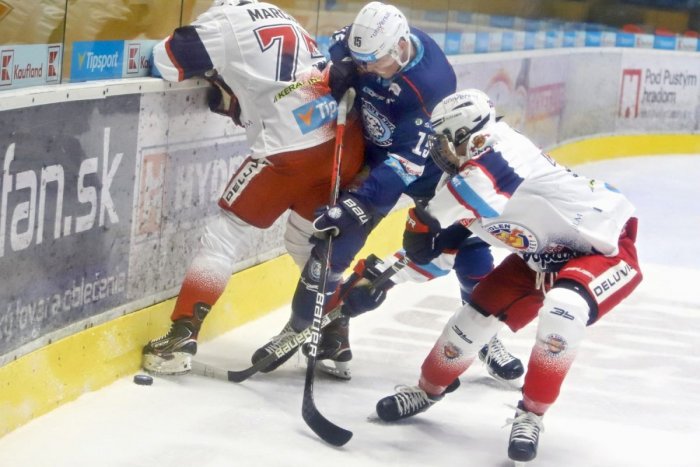 Ilustračný obrázok k článku Ďalší hráč mení dres: Mladý útočník mieri z Nitry do Trenčína