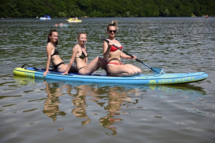 Ilustračný obrázok k článku FOTO z pohody pri vode na legendárnom mieste: Rekreanti si užívajú leto na Domaši