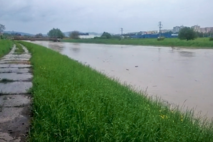 Ilustračný obrázok k článku Meteorológovia varujú: Po búrkach hrozia v okrese Prešov povodne!