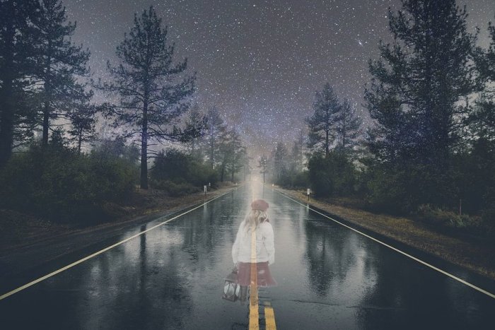 Ilustračný obrázok k článku Mrazivé svedectvá vo vašich domoch: Návštevy zo záhrobia, strach a veci, ktoré sa samé hýbu