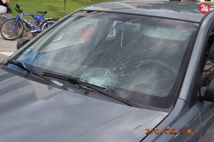 Ilustračný obrázok k článku Prvé INFO o nehode cyklistu s autom v Lučenci: Ratovať museli zranenú osobu