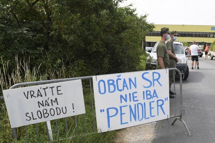 Ilustračný obrázok k článku Režim na hraniciach aj cestovateľský semafor sa budú MENIŤ: Ústavný súd ZASIAHOL!