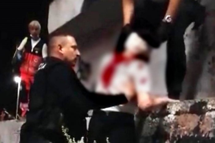 Ilustračný obrázok k článku DRAMATICKÉ chvíle v centre Bratislavy: Žena SPADLA z Mosta SNP