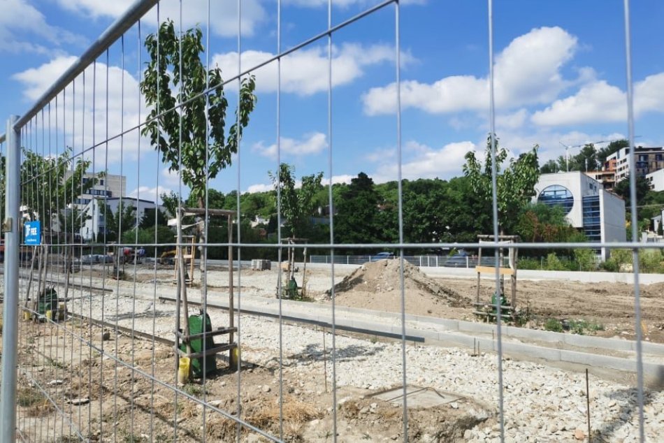 Ilustračný obrázok k článku FOTO: Nový ATRAKTÍVNY park ponúkne ihriská aj relax v dažďovej záhrade