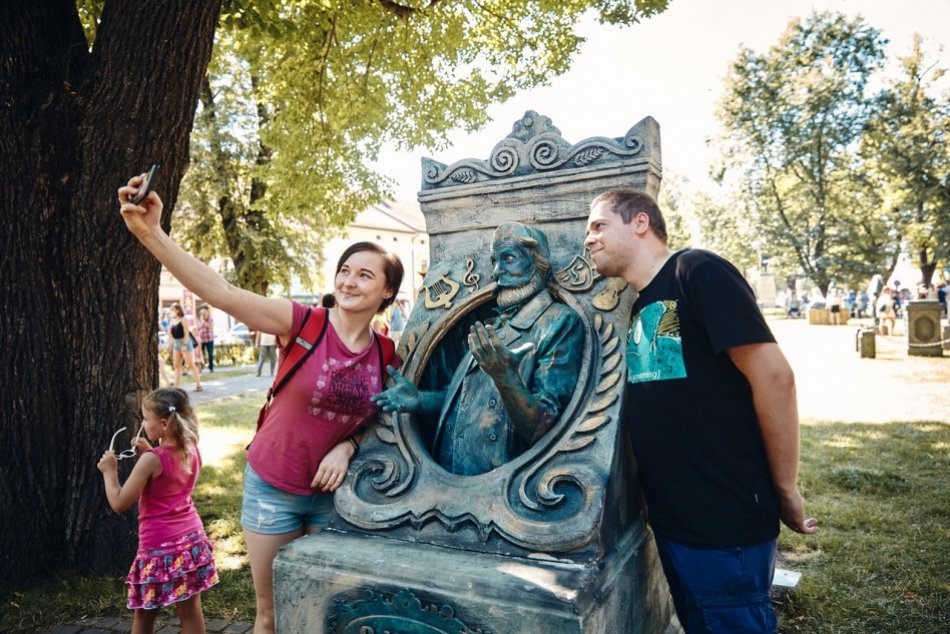 Ilustračný obrázok k článku To budú selfie ako lusk! V Spišskej stretnete Sherlocka, Da Vinciho či Einsteina