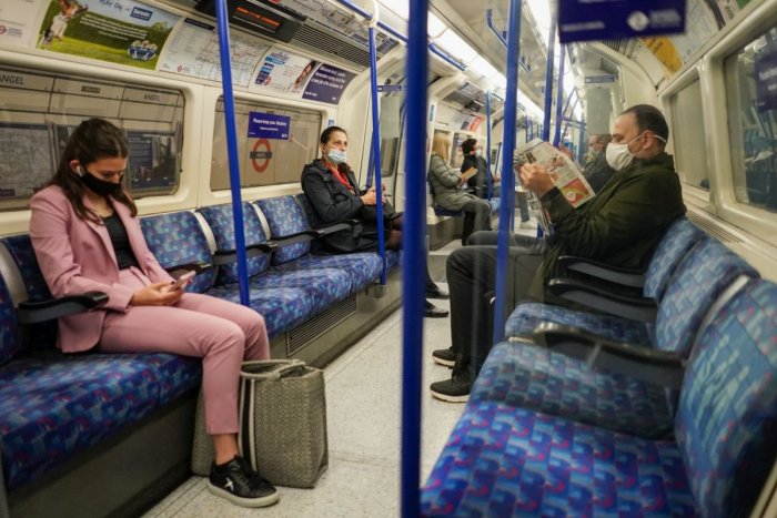 Ilustračný obrázok k článku Od januára ešte toľko prípadov nemali: Británia hlási vyše 51-tisíc nakazených