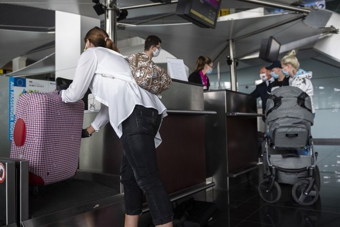 Ilustračný obrázok k článku Slováci zostávajú UVIAZNUTÍ v Turecku: Prípadov covidu pribúda a platí prísna karanténa