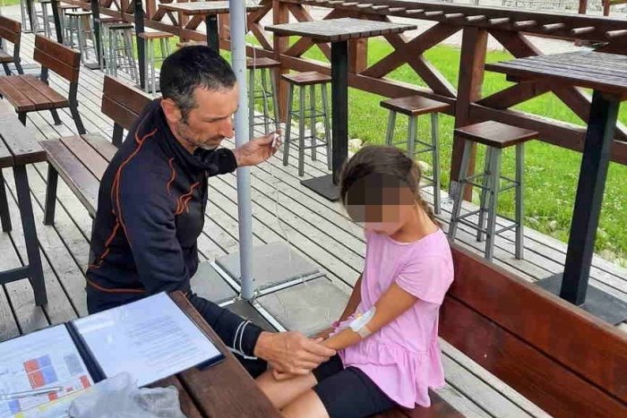 Ilustračný obrázok k článku Záchranári ratovali dieťa v Jasnej: Sedemročné dievčatko kolabovalo