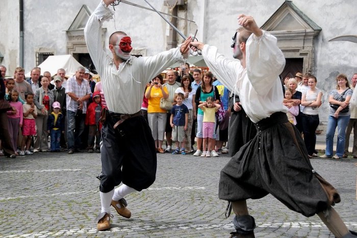 Ilustračný obrázok k článku Kremnica zažije tradičné HODY aj JARMOK: Láka PROGRAM s nádychom stredoveku