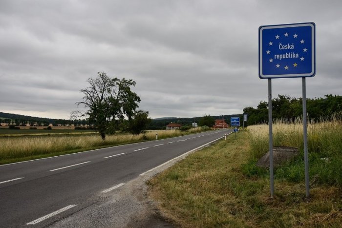 Ilustračný obrázok k článku Slovensko je pre Česko síce ZELENÉ, po novom majú na hraniciach povinnosti VŠETCI