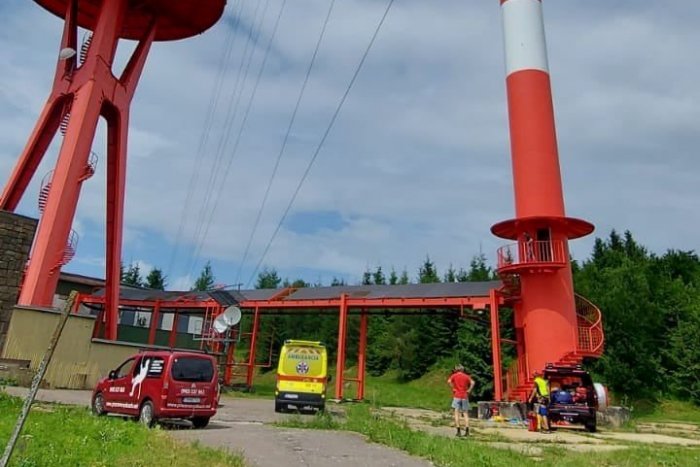 Ilustračný obrázok k článku Tragédia na Skalke: Na vysielači došlo k smrteľnému pracovnému úrazu