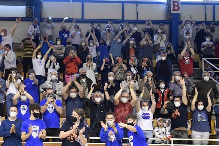 Ilustračný obrázok k článku Za pápežom MASOVO, na šport s obmedzeniami: Budú sa prehodnocovať opatrenia?