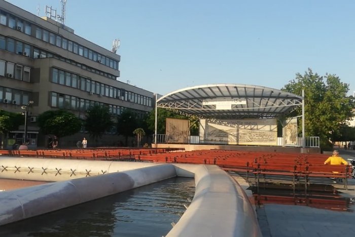 Ilustračný obrázok k článku Zákazy a obmedzenia aj pre zaočkovaných: Nový týždeň opäť v čiernom okrese Michalovce