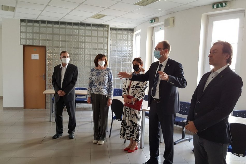 Ilustračný obrázok k článku V Trenčíne vznikne moderné kreatívne centrum: Ministerstvo pošle tučnú dotáciu