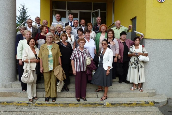 Ilustračný obrázok k článku Partia, aká sa len tak nevidí: Prví žiarski maturanti sa stretnú po neuveriteľných 60 rokoch