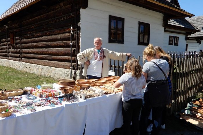 Ilustračný obrázok k článku Skanzen v Pribyline oslavuje okrúhliny: Ponúkne bohatý dvojdňový program