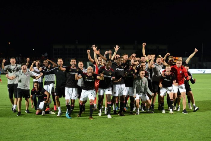 Ilustračný obrázok k článku Futbalisti Trnavy predviedli v Rumunsku malý zázrak: Za rasizmus vyfasovali pokutu a trest!