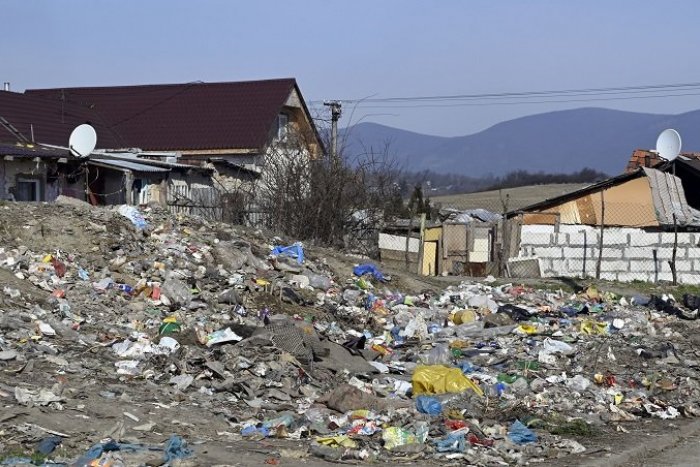 Ilustračný obrázok k článku Samosprávy stratili trpezlivosť s Rómami pre ich NEPRISPÔSOBIVOSŤ, obracajú sa na vládu