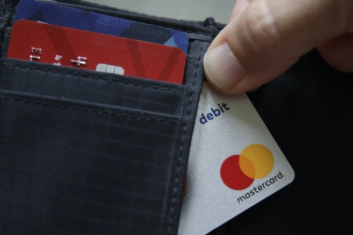 Ilustračný obrázok k článku Ukradli vám na dovolenke platobnú kartu? Pohroma sa dá odvrátiť