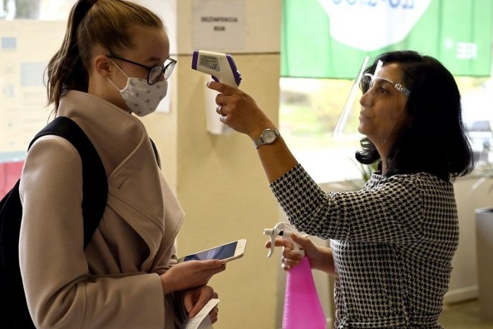 Ilustračný obrázok k článku Nárast sa ustálil: Počet nových COVID prípadov po okresoch Trenčianskeho kraja