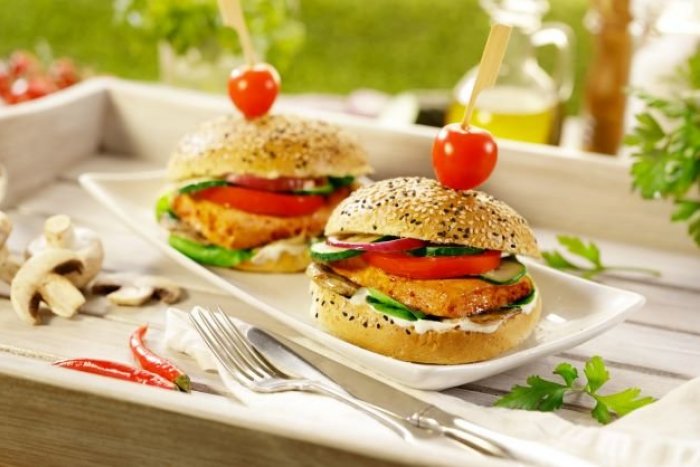 Ilustračný obrázok k článku S týmito tipmi bude vaša grilovačka nielen chutná, ale aj „EKO“