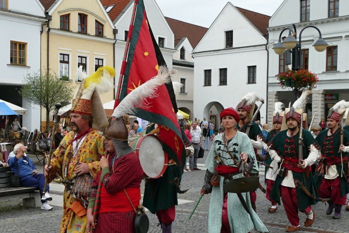 Ilustračný obrázok k článku Mariánske námestie bude dýchať históriou: Ukážu, ako žili stredovekí Žilinčania