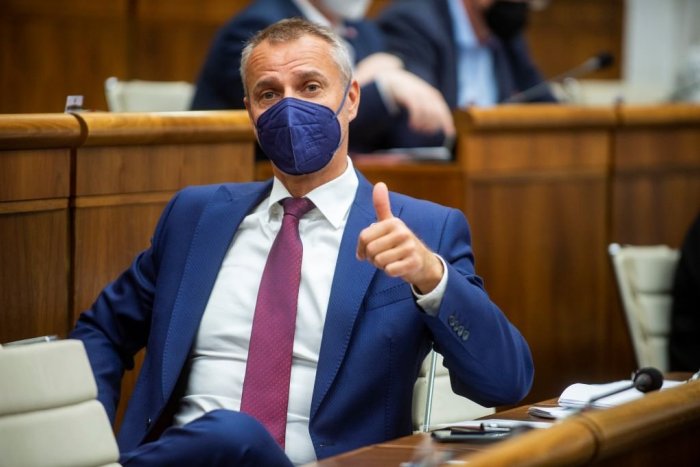 Ilustračný obrázok k článku Žiadna kampaň ani lotéria! Raši má nápad, ako presvedčiť nezaočkovaných!