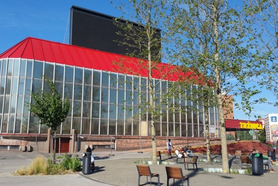 Ilustračný obrázok k článku TRŽNICA na Trnavskom mýte postupne opeknieva. Aké ZMENY ju čakajú vo vnútri? + FOTO