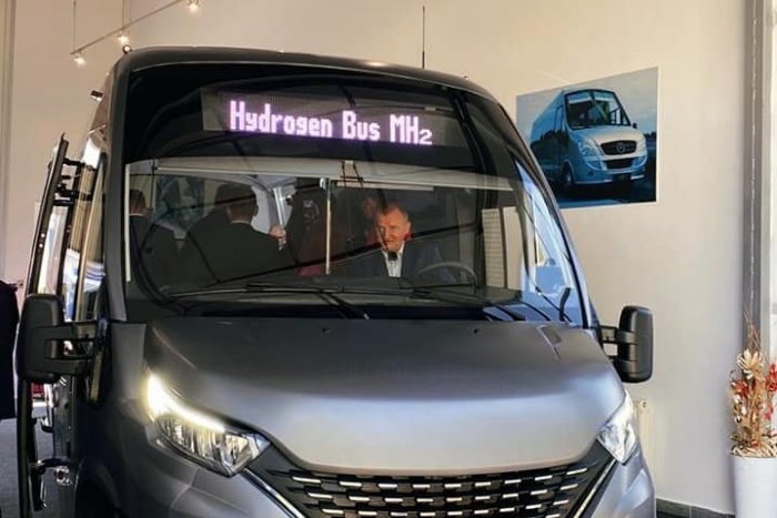 Ilustračný obrázok k článku NOVINKA v Spišskej Novej Vsi: Predstavili tam prototyp vodíkového autobusu